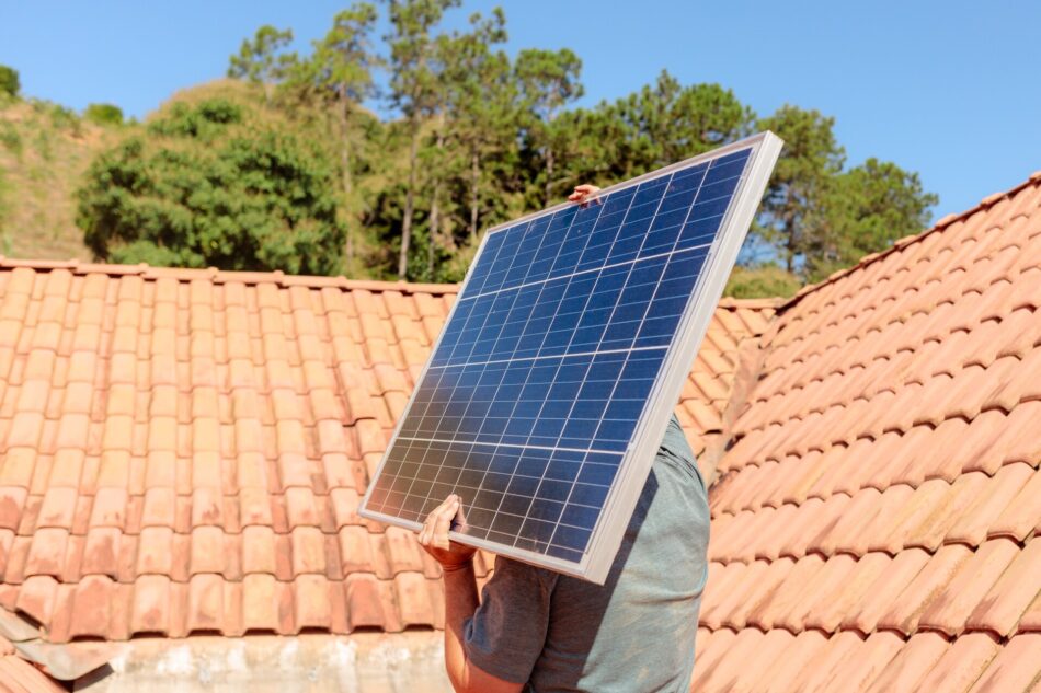 Panneaux solaires et toitures atypiques : les nouvelles tendances de l’énergie solaire